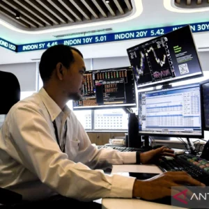 IHSG Pagi Melemah 0,28% di Level 6.112, 452 Saham Malas Bergerak