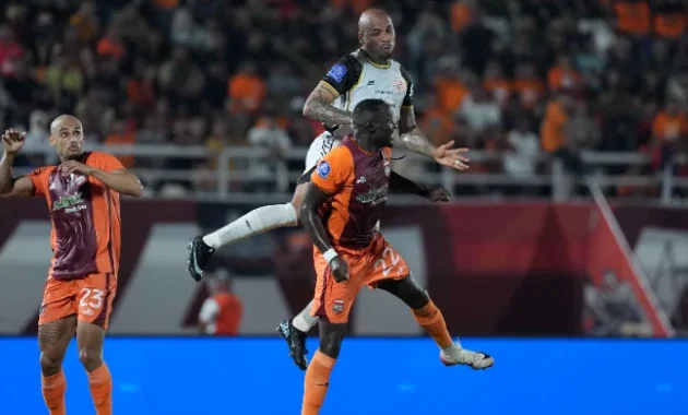 ILeague Tegaskan Sanksi Keras pada Pelaku Kekerasan di Laga EPA U‑20, Sementara PSSI Minta Penahanan Dana Subsidi PSBS Biak ILeague Tegaskan Sanksi Keras pada Pelaku Kekerasan di Laga EPA U‑20, Sementara PSSI Minta Penahanan Dana Subsidi PSBS Biak