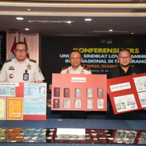 Imigrasi Bongkar Sindikat Love Scamming, 19 WNA Dideportasi