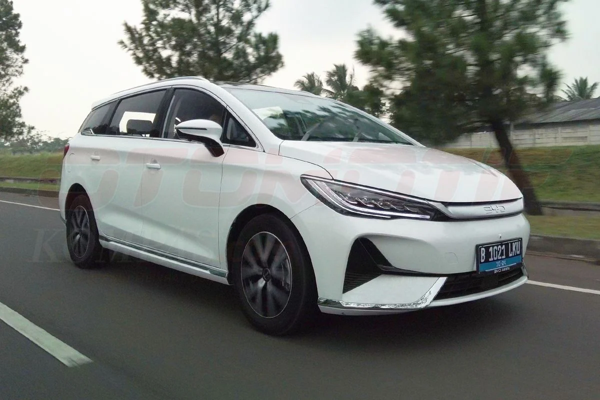 Impresi Berkendara BYD M6 DM: Efisiensi Tinggi dan Kenyamanan Maksimal