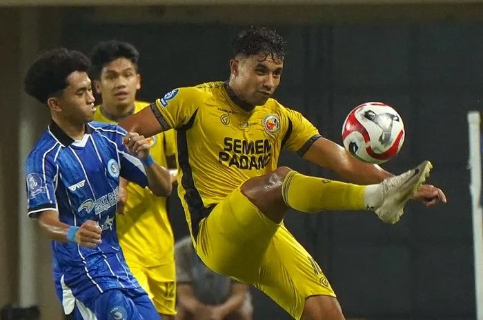Imran Nahumarury Bertekad Kembalikan Semen Padang ke Super League