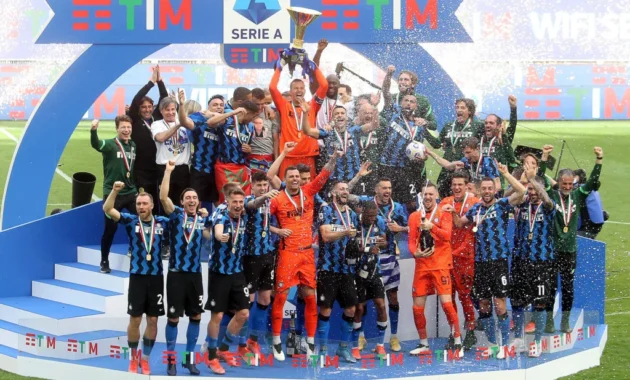 Inter Milan di Ambang Double Winners: Scudetto Terkunci, Coppa Italia Raih Puncak, dan Dampak Besar bagi Serie A Inter Milan di Ambang Double Winners: Scudetto Terkunci, Coppa Italia Raih Puncak, dan Dampak Besar bagi Serie A
