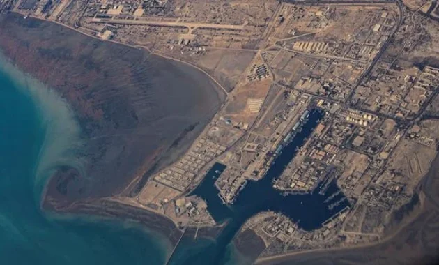 Iran Ancaman Ubah Selat Hormuz Jadi Kuburan Kapal Induk AS Iran Ancaman Ubah Selat Hormuz Jadi Kuburan Kapal Induk AS