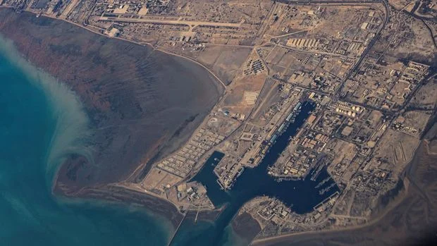 Iran Ancaman Ubah Selat Hormuz Jadi Kuburan Kapal Induk AS