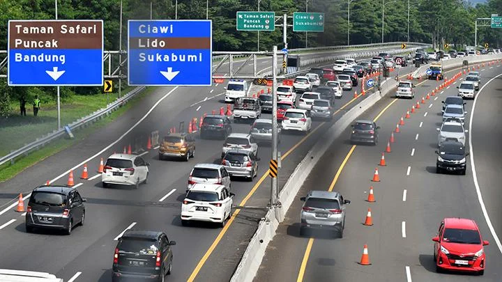 Jalur Tol Jagorawi Sibuk Diperbaiki, Lalu Lintas Libur Idul Adha Mengalami Lonjakan Signifikan