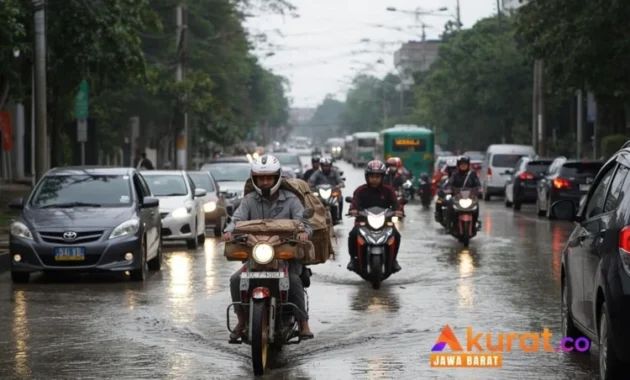 Jawa Barat Dihadapkan pada Hujan Lebat Sepanjang Pekan: BMKG Peringatkan Potensi Banjir