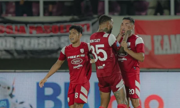 Jean Mota Jadi Penentu! Persija Hancurkan Persis Solo 4-0 di GBK Jean Mota Jadi Penentu! Persija Hancurkan Persis Solo 4-0 di GBK