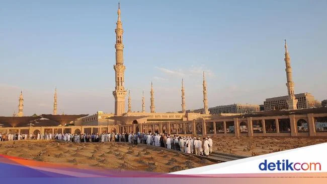 Jemaah Haji Embarkasi Kertajati Wafat, Dimakamkan di Makam Baqi Mekah