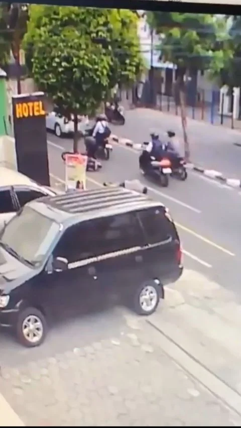 Johnny Somali: Dari Keriuhan Jalanan Hingga Sorotan Global, Apa yang Sebenarnya Terjadi?