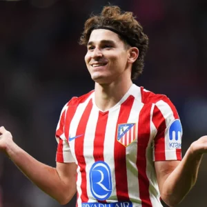 Julian Alvarez Siap Tinggalkan Atletico Madrid: Barcelona dan Arsenal Berlomba Dapatkan Penyerang Bintang