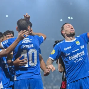 Kalkulasi Matematika Hattrick Juara Liga 1 Persib Bandung: Bantu Tim Satelit, Jago Kandang, dan Strategi Akhir Musim