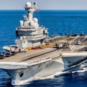 Kapal Induk Prancis Charles de Gaulle Berlayar Menuju Selat Hormuz