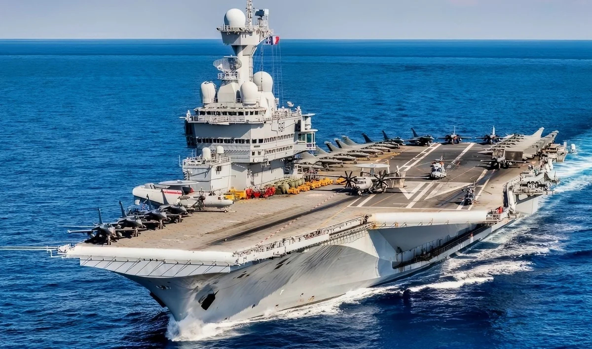 Kapal Induk Prancis Charles de Gaulle Berlayar Menuju Selat Hormuz