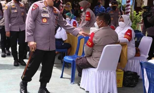 Kapolri Serahkan 430 Alat Operasional, Termasuk untuk Wilayah Konflik Papua