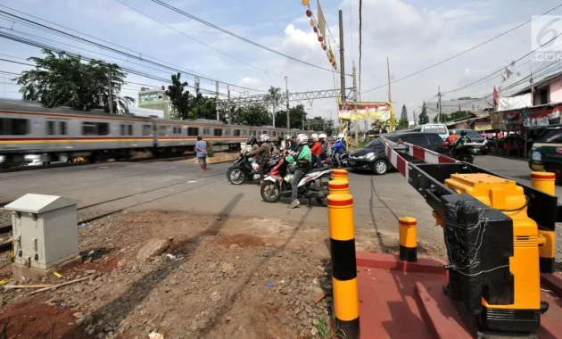 Kecelakaan Kereta Kembali Terjadi, Alarm Keras Benahi Perlintasan Sebidang!