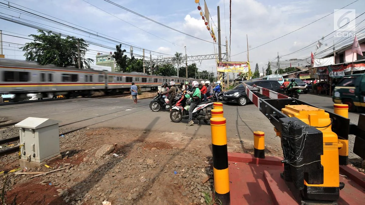 Kecelakaan Kereta Kembali Terjadi, Alarm Keras Benahi Perlintasan Sebidang!