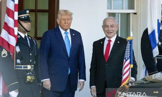 Kehebohan di Gedung Putih: Trump dan Pejabat Dievakuasi Usai Insiden Penembakan Misterius