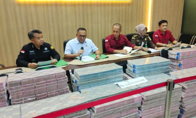 Kejati Sulawesi Selatan Terima Pengembalian Rp3,08 Miliar dari Tersangka Korupsi Nanas