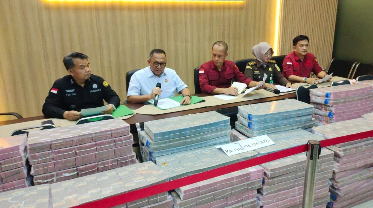 Kejati Sulawesi Selatan Terima Pengembalian Rp3,08 Miliar dari Tersangka Korupsi Nanas