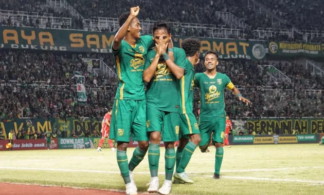 Kemenangan Telak Persebaya 5-0: Ancaman Baru bagi Persib di Puncak Persaingan Liga