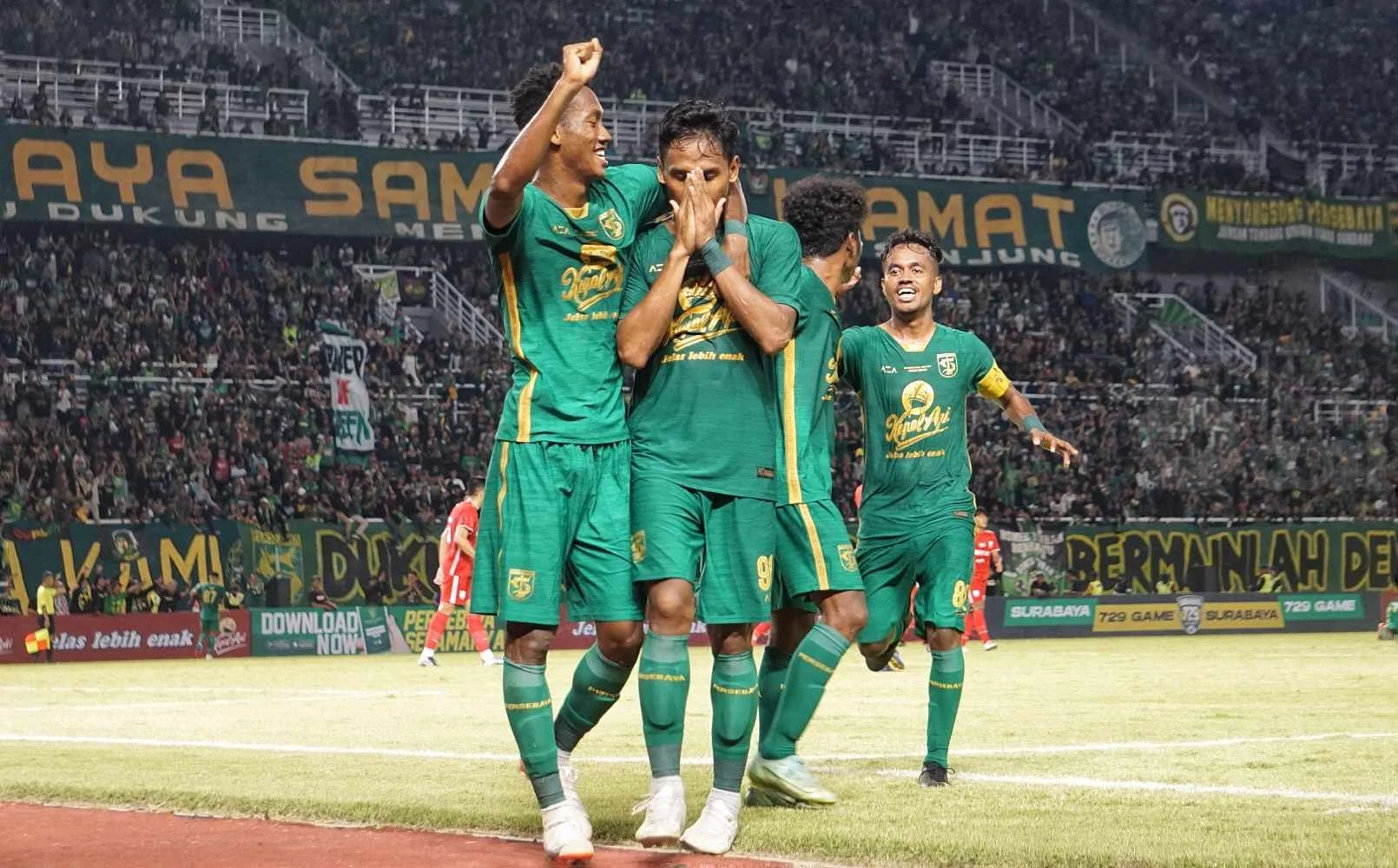 Kemenangan Telak Persebaya 5-0: Ancaman Baru bagi Persib di Puncak Persaingan Liga
