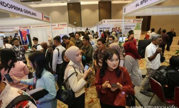 Kemnaker Siapkan Estafet Karir, Jembatani Alumni MagangHub ke Dunia Kerja