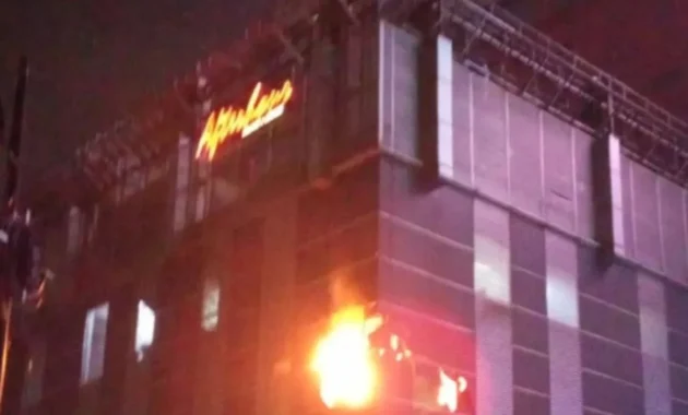 Kerugian Kedai Kopi di Poins Square Capai Rp17 Juta Pascakebakaran Kerugian Kedai Kopi di Poins Square Capai Rp17 Juta Pascakebakaran