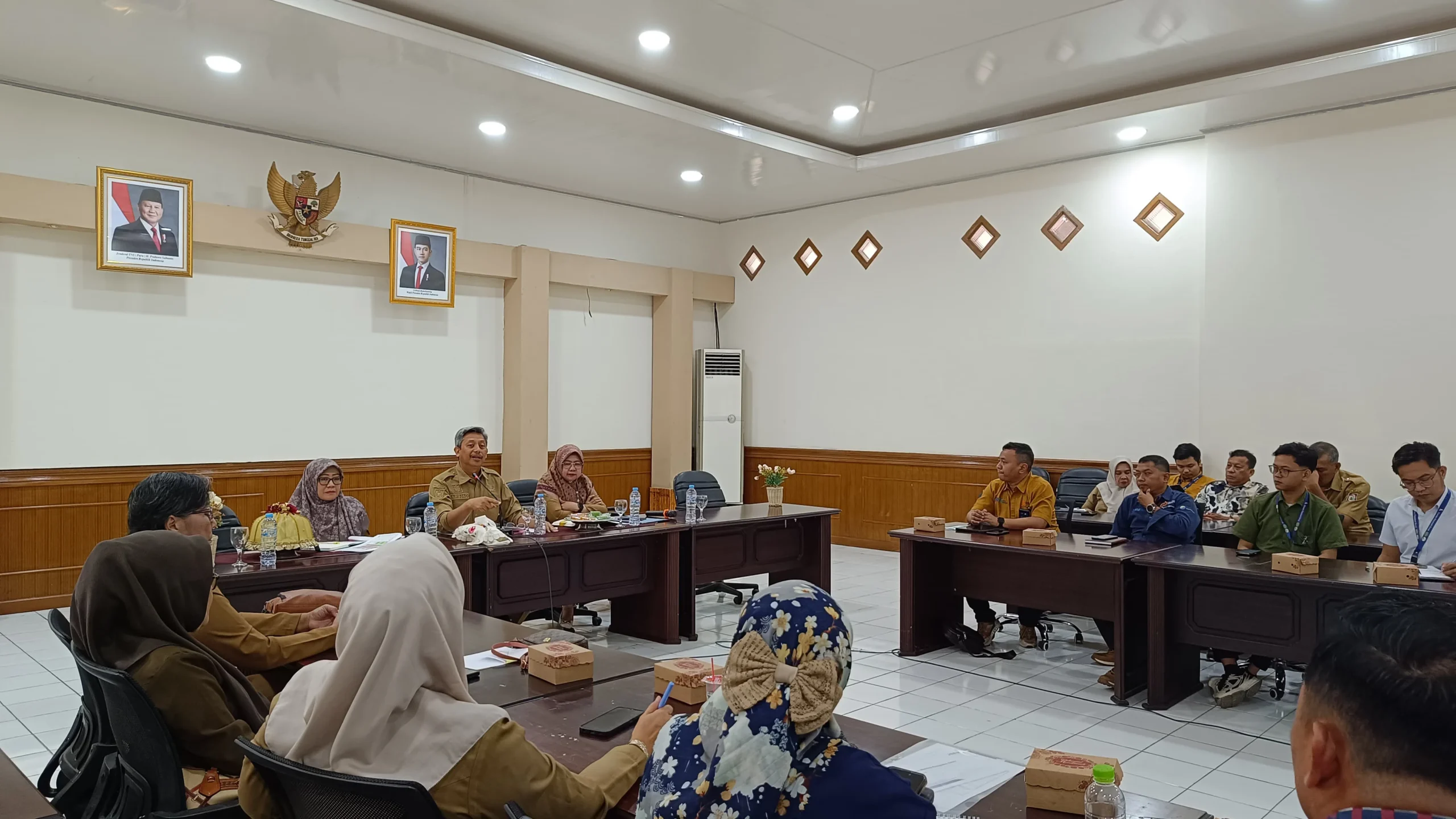 Ketapang di Pusat Perhatian: Dari Kerja Sama Internasional Hingga Penurunan Harga Konstruksi dan Penangkapan Narkoba Besar