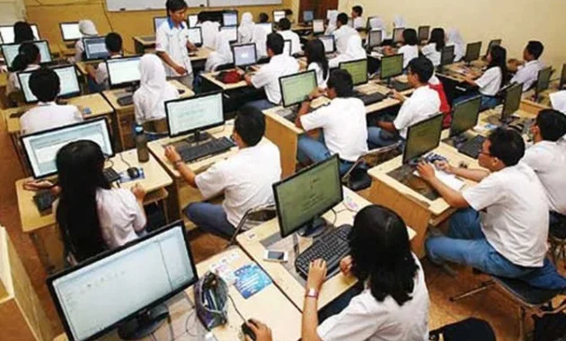 Ketika Pendidikan Terlalu Sibuk Mengajar, Tetapi Lupa Memahami Manusia