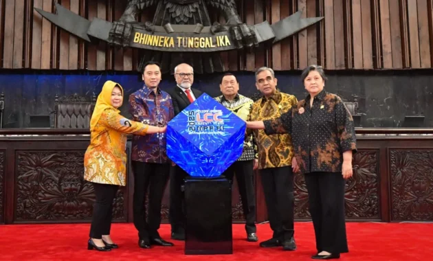 Kisruh Final LCC Kalbar Berakhir, MPR Pilih Josepha Jadi Duta Cerdas Cermat Kisruh Final LCC Kalbar Berakhir, MPR Pilih Josepha Jadi Duta Cerdas Cermat