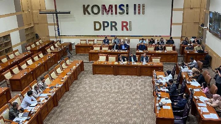 Komisi III DPR: Hampir Seluruh Hasil Kerja Tim Reformasi Polri Sudah Terangkum KUHAP Baru