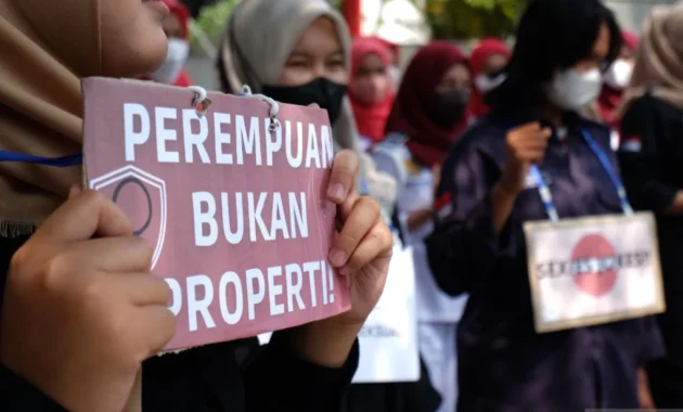 Kontroversi UU PPRT: Upaya Hukum Baru Atas Kekerasan Seksual Anak dan Tantangannya Kontroversi UU PPRT: Upaya Hukum Baru Atas Kekerasan Seksual Anak dan Tantangannya