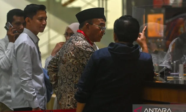 KPK Periksa Muhadjir Effendy Terkait Kuota Haji Tambahan 2022