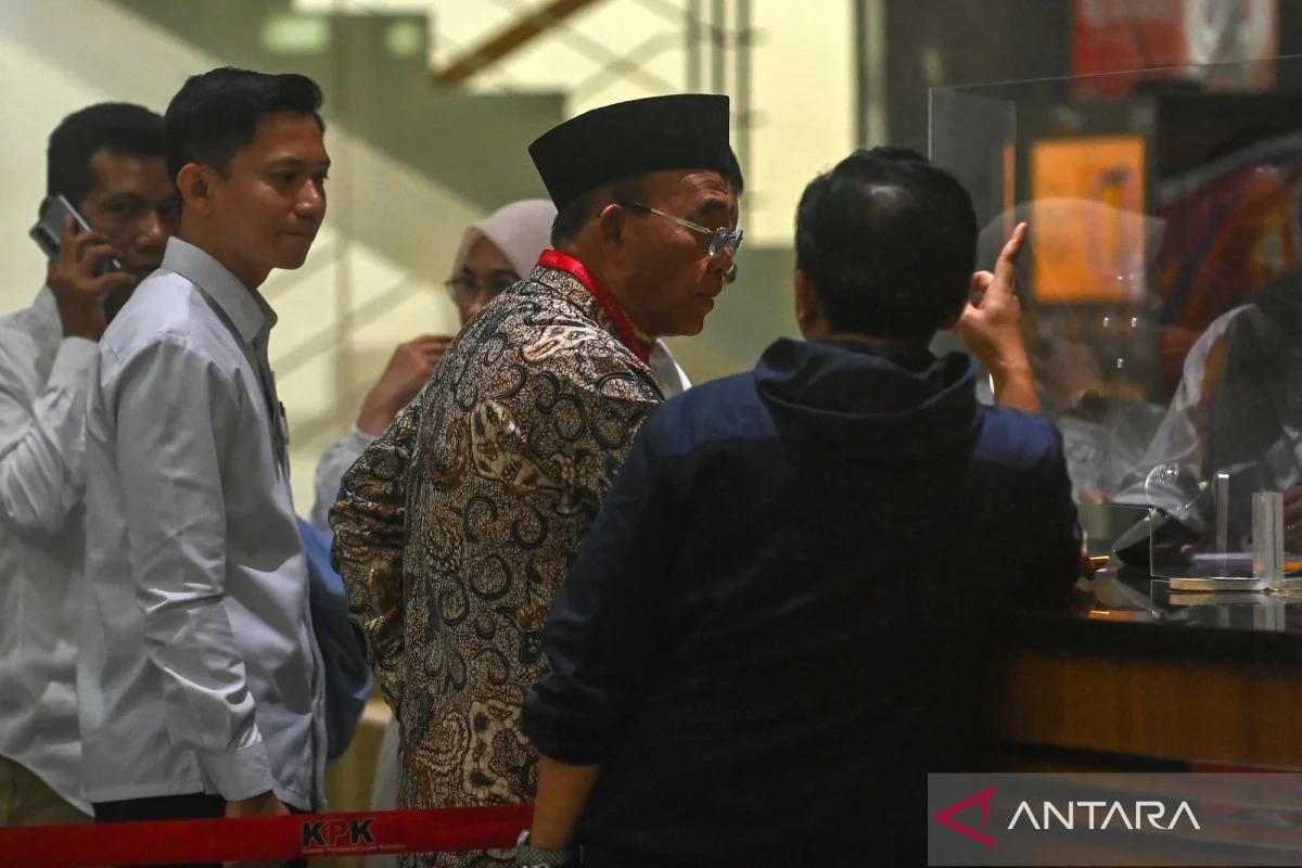 KPK Periksa Muhadjir Effendy Terkait Kuota Haji Tambahan 2022