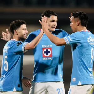 Krisis di Cruz Azul: 1-1 Melawan Querétaro Akhirnya Memicu Pemecatan Larcamón dan Spekulasi Transfer ke Spanyol