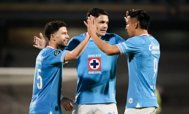 Krisis di Cruz Azul: 1-1 Melawan Querétaro Akhirnya Memicu Pemecatan Larcamón dan Spekulasi Transfer ke Spanyol
