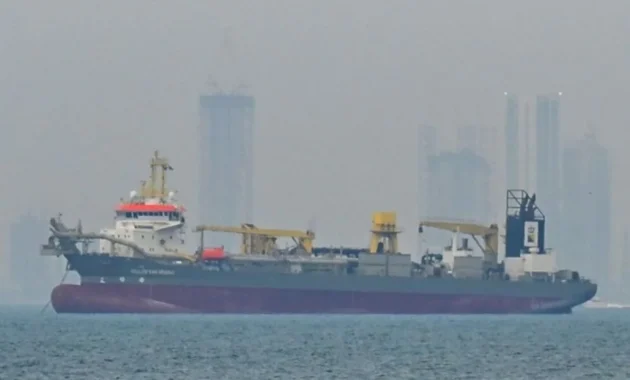 Krisis Laut Hormuz: 29 Serangan Kapal Sipil & Iran Sita Kapal Keamanan China di Tengah KTT Trump‑Xi