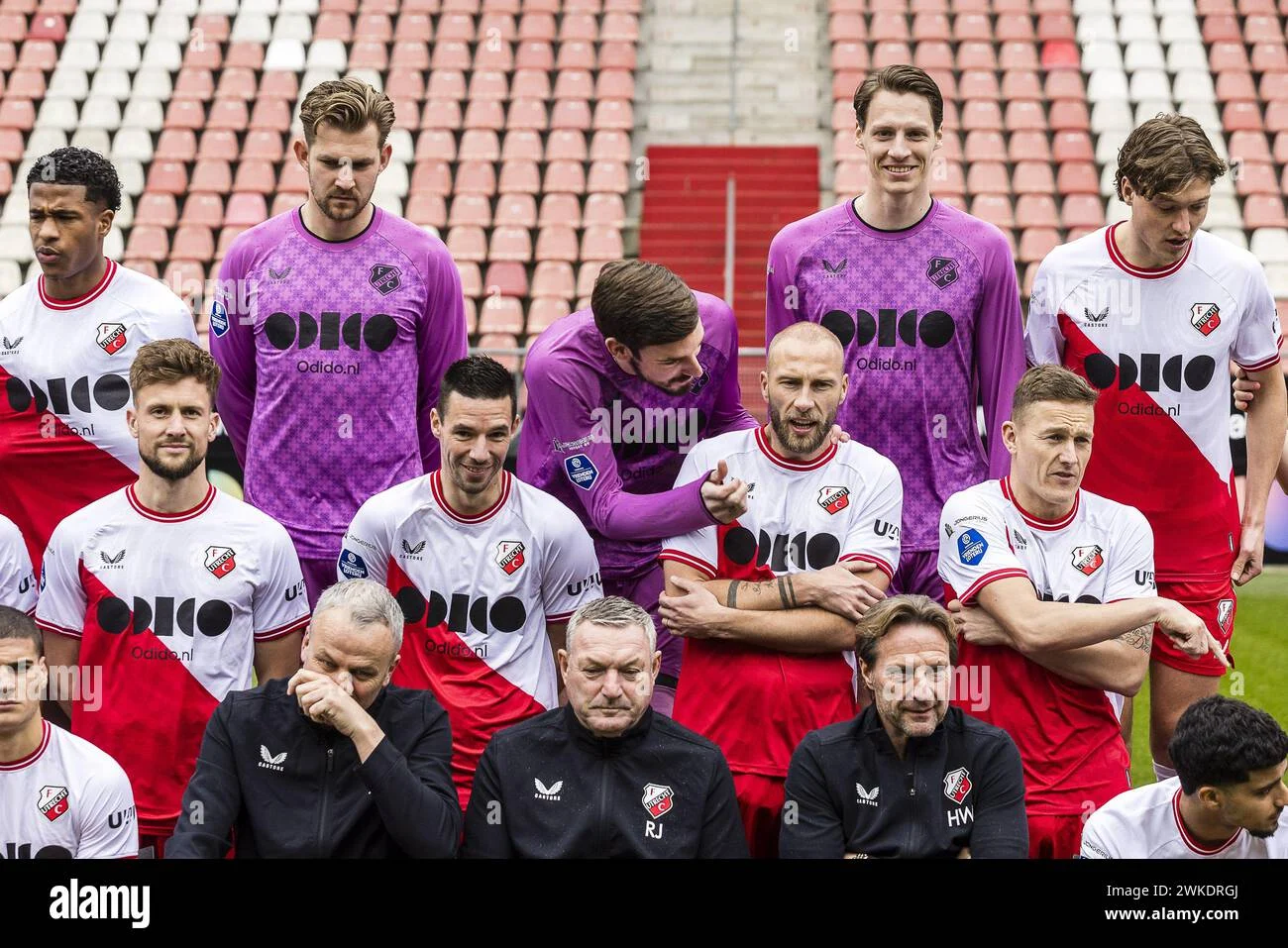 Krisis Stadion, Transfer Baru, dan Harapan FC Utrecht: Mengurai Dinamika Eredivisie 2025/26