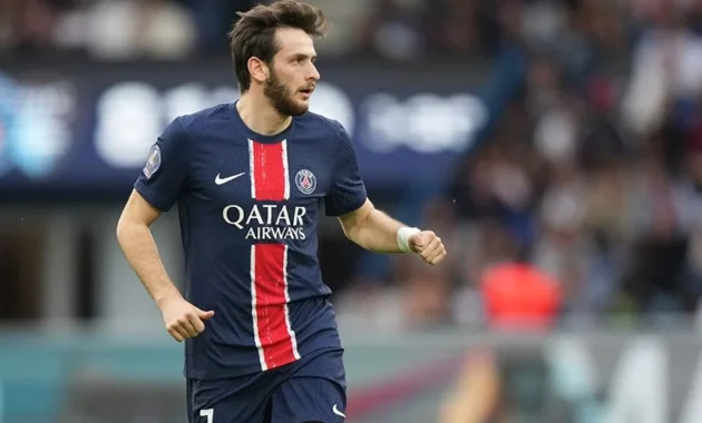 Kvaratskhelia Optimistis PSG Bisa Pertahankan Gelar Liga Champions