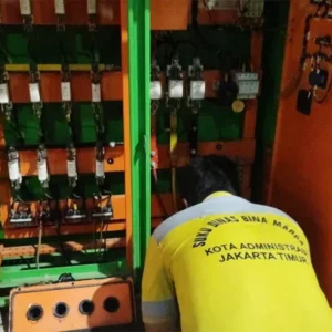 Lampu Jalan Rawamangun Kembali Menyala: Upaya Cepat Atasi Pemadaman Akibat Pencurian Panel Listrik