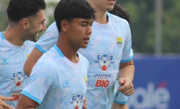 Layvin Kurzawa di Persib: Harapan Tinggi, Penampilan Minim, dan Bayang‑Bayang Perpisahan Layvin Kurzawa di Persib: Harapan Tinggi, Penampilan Minim, dan Bayang‑Bayang Perpisahan