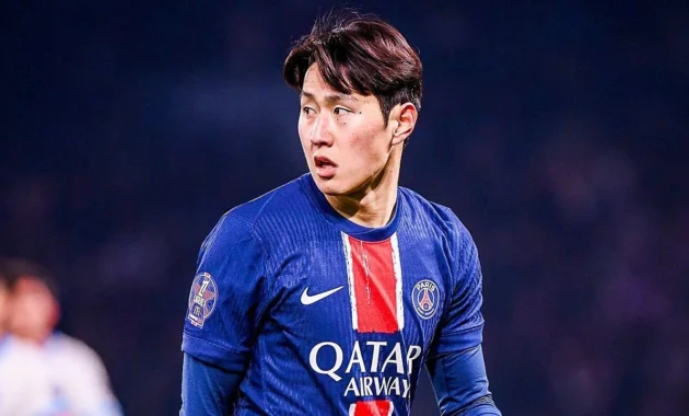 Lee Kang‑in: Bintang Muda Sepakbola Korea yang Siap Menggebrak Panggung Internasional Lee Kang‑in: Bintang Muda Sepakbola Korea yang Siap Menggebrak Panggung Internasional