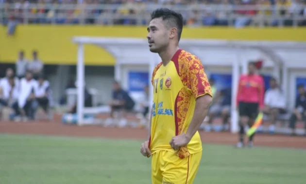 Legenda Gelandang Indonesia Ponaryo Astaman: Dari Persiba Balikpapan ke Puncak Asia