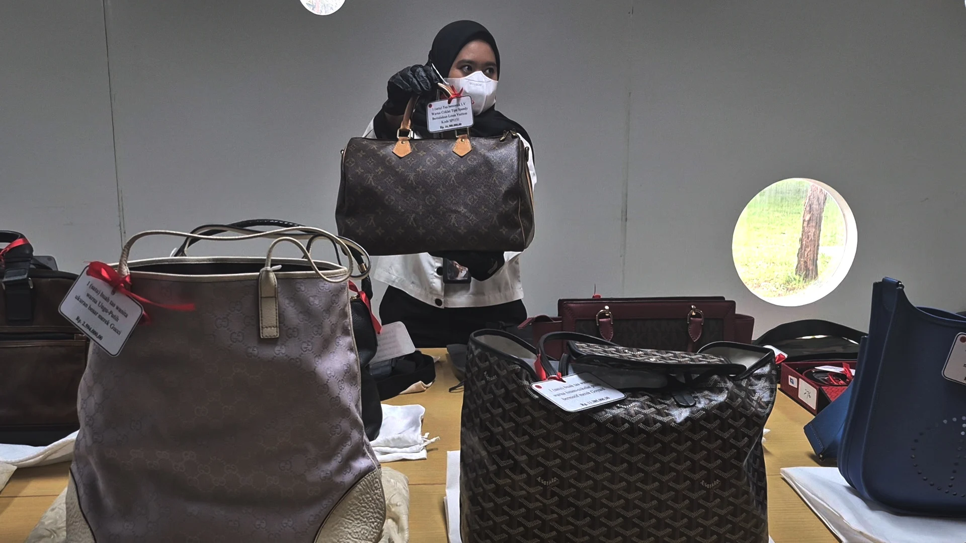 Lelang Barang Mewah Rampasan Dibuka, Tas Chanel hingga McLaren Bernilai Rp 2,86 Triliun