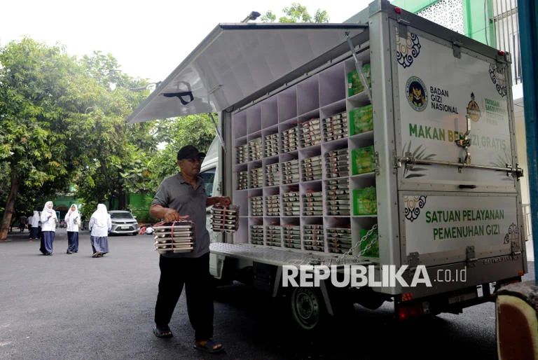 Libatkan Pemasok Lokal, Program MBG Buka 1,28 Juta Lapangan Kerja