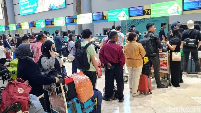 Libur Panjang May Day, Hampir 125 Ribu Penumpang Padati Bandara Soekarno-Hatta