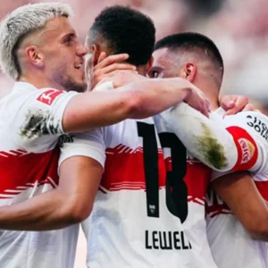 Liga Jerman: Stuttgart Atasi Leverkusen, Augsburg Sikat Gladbach