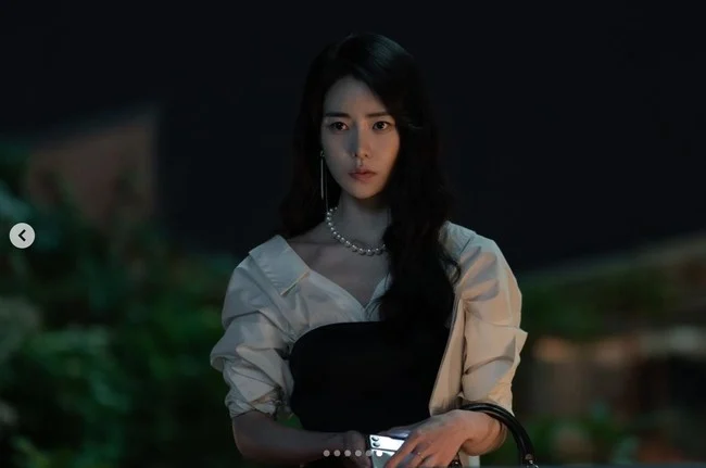Lim Ji Yeon Bikin Geger! Foto Terbaru di My Royal Nemesis Tunjukkan Tekad Besar Sang Aktris