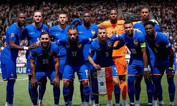 Lucas Chevalier Dilepas Dari Daftar Piala Dunia 2026: Dampak Besar bagi Timnas Prancis