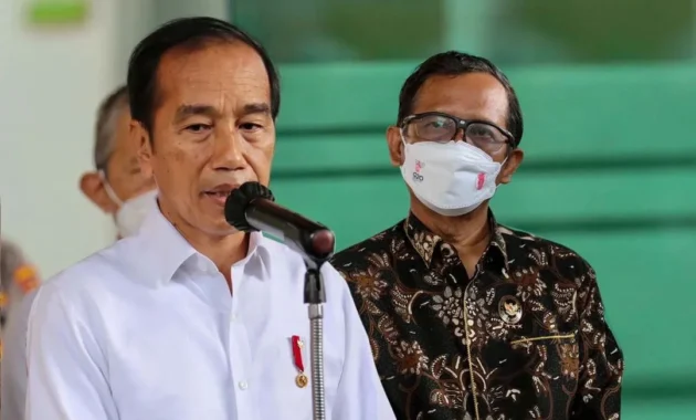 Mahfud MD dan Jokowi Bersua di Pernikahan Putra Sulung Soimah, Senyum dan Bicara Singkat